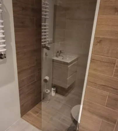 Obok Parku śląskiego