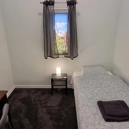 Obok Parku Slaskiego Chorzów