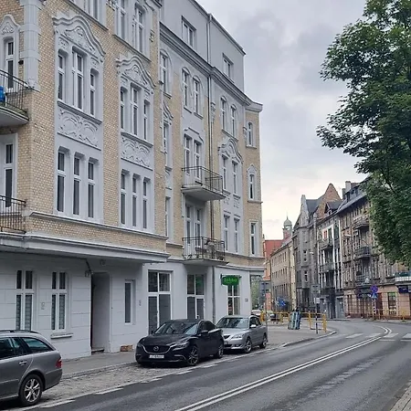 Obok Parku Slaskiego Apartment Chorzow
